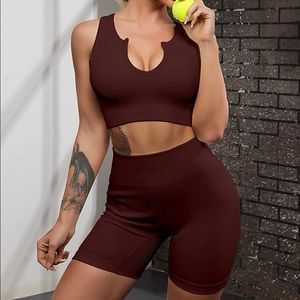 Seamless workout set U-neck bra High waist ribbed shorts